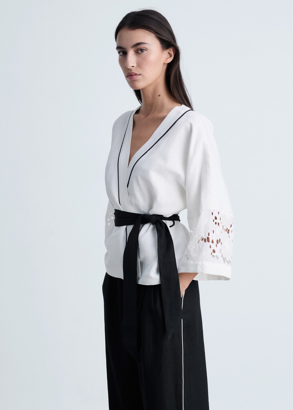 Contrast-stripe linen trousers - Vanilla