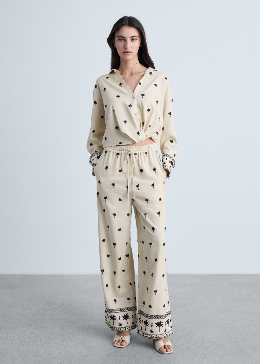 Embroidered straight-fit trousers - Beige