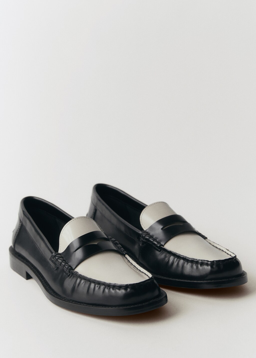 Leather loafers - Ecru