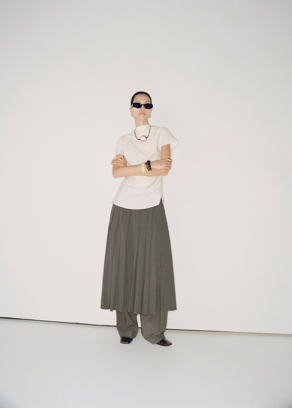 Pleated skirt with belt - Khaki