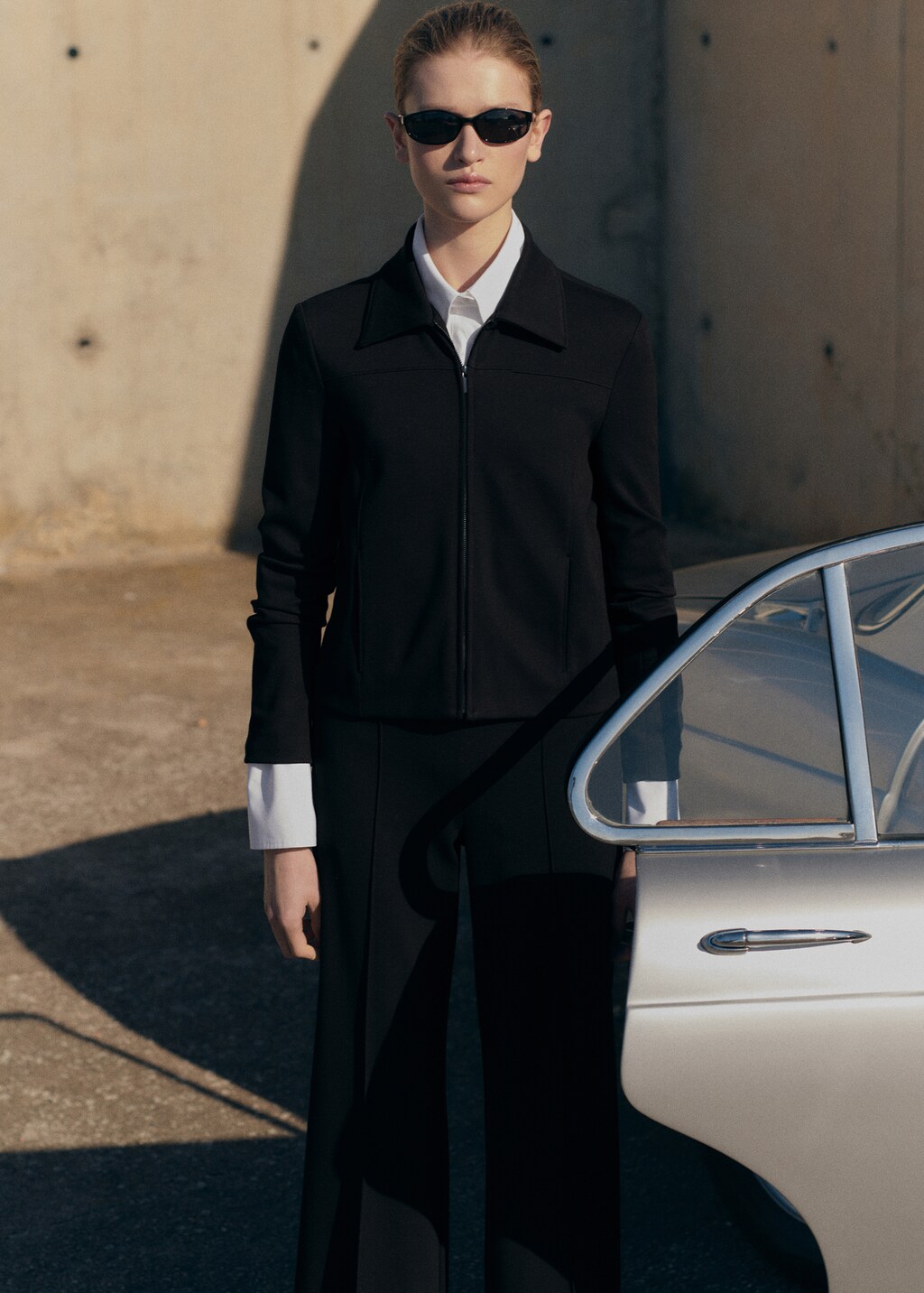 Wideleg trousers with slits - Black