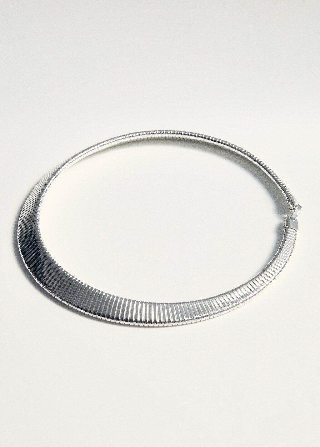 Rigid textured necklace - Silver