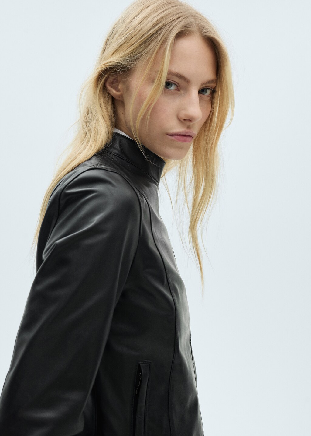 Fitted leather jacket with zip - Black