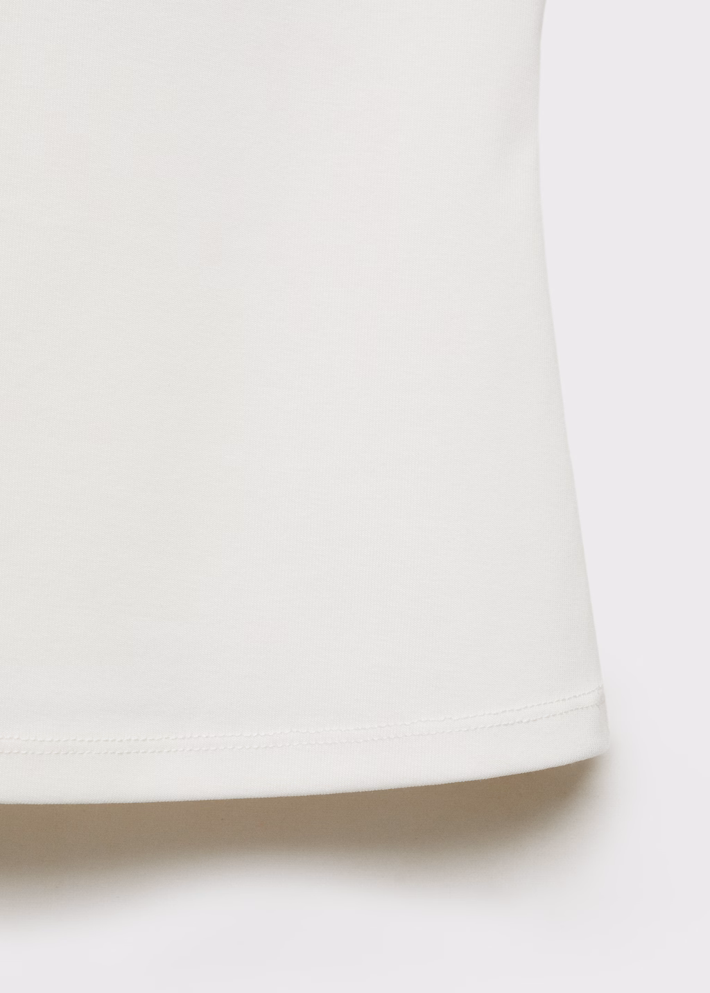 Low-cut top with contrasting trim - White