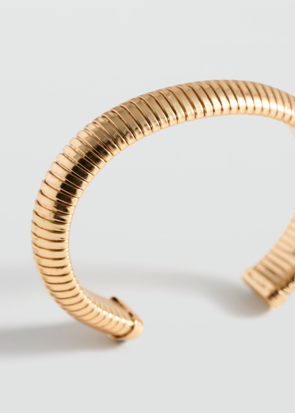 Rigid textured bracelet - Gold