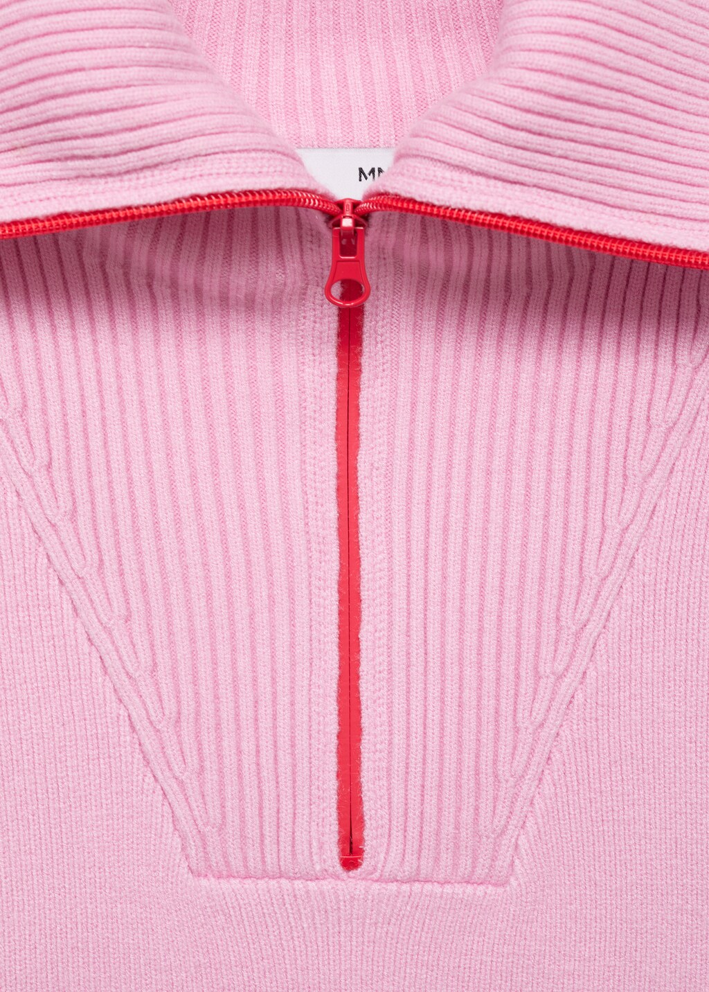 Contrasting knitted sweater with zip - Pink