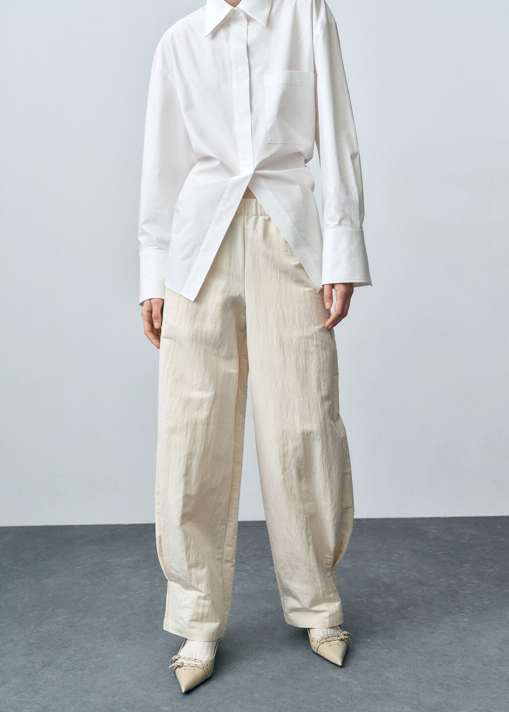Pleated jogger trousers - Ecru