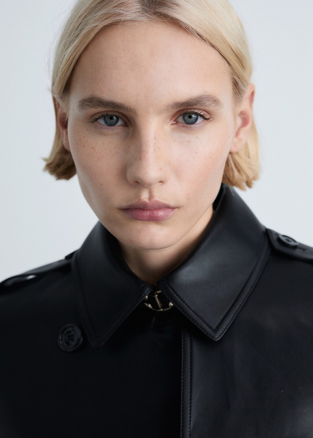 Leather-effect trench coat - Black