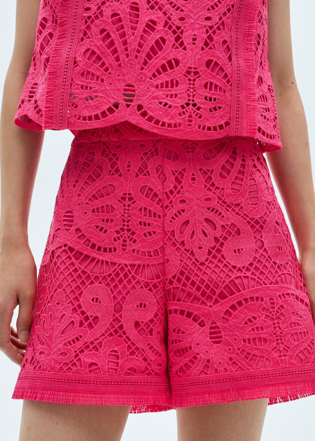 Crochet knitted shorts - Fuchsia