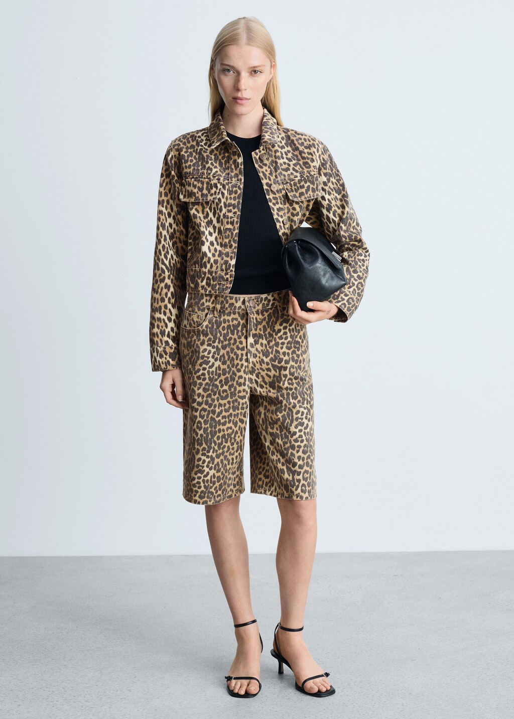 High-waist leopard-print bermuda shorts - Brown