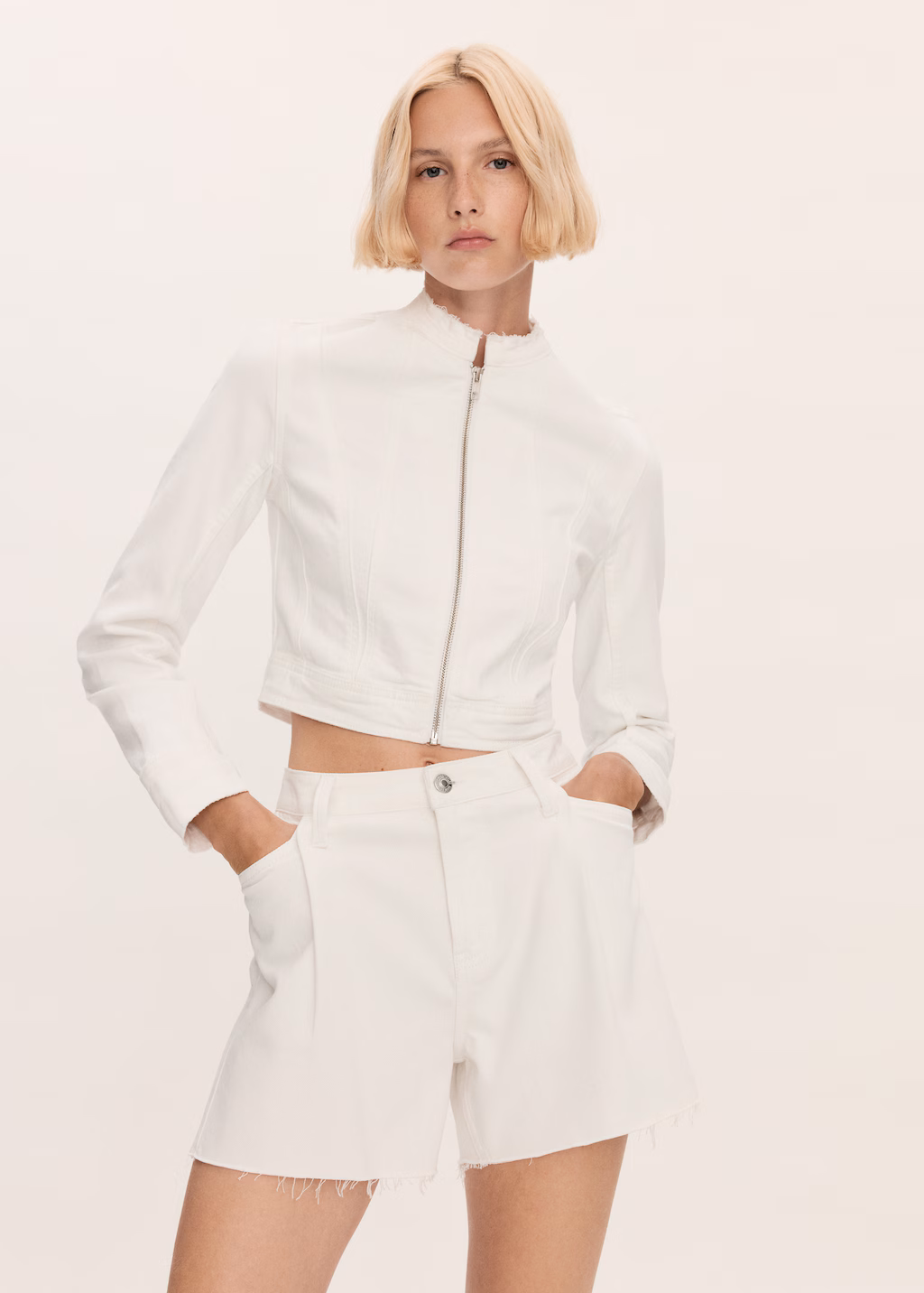 Denim shorts with frayed hem - Medium Blue