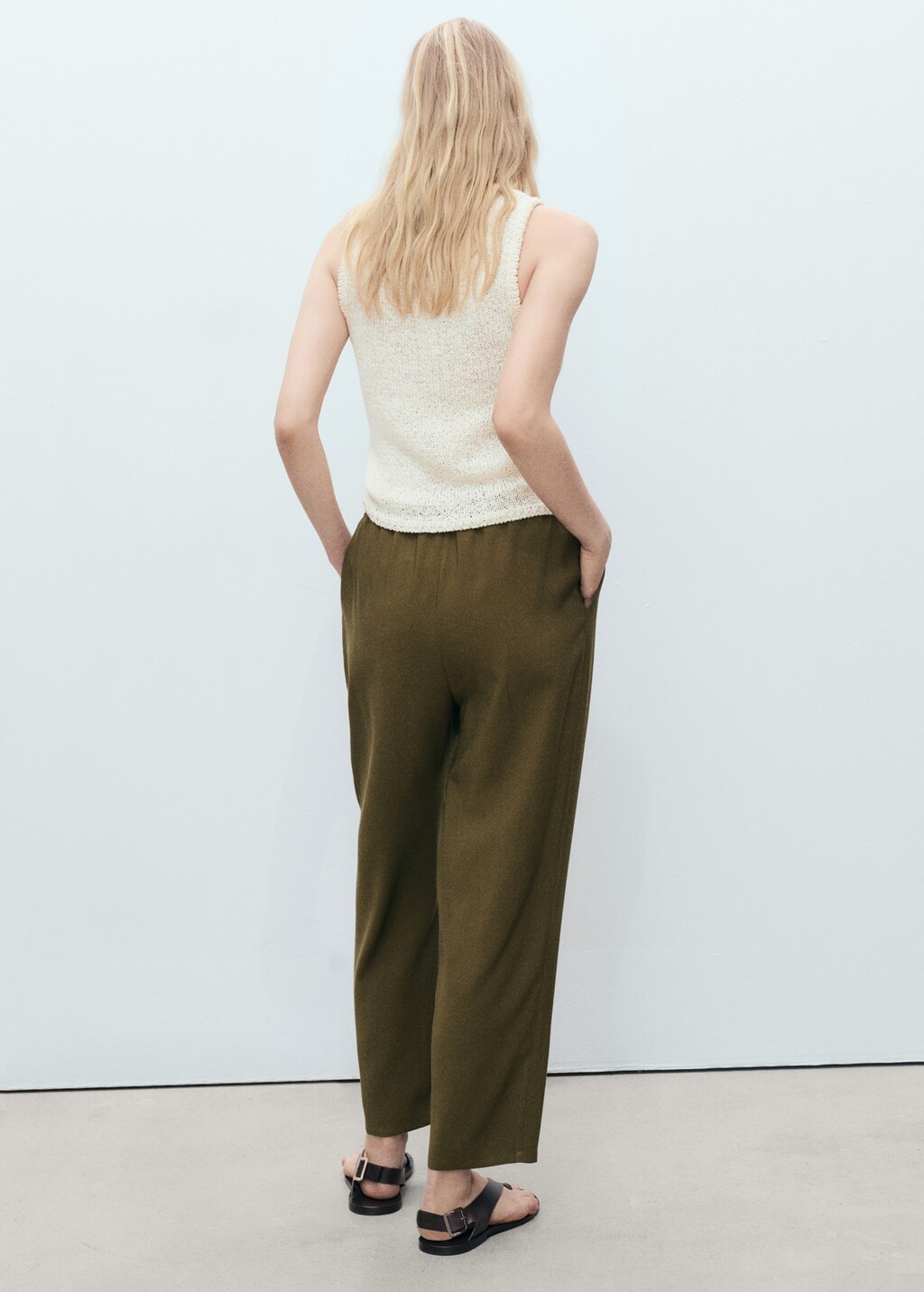 Elastic waist flowy trousers - Beige