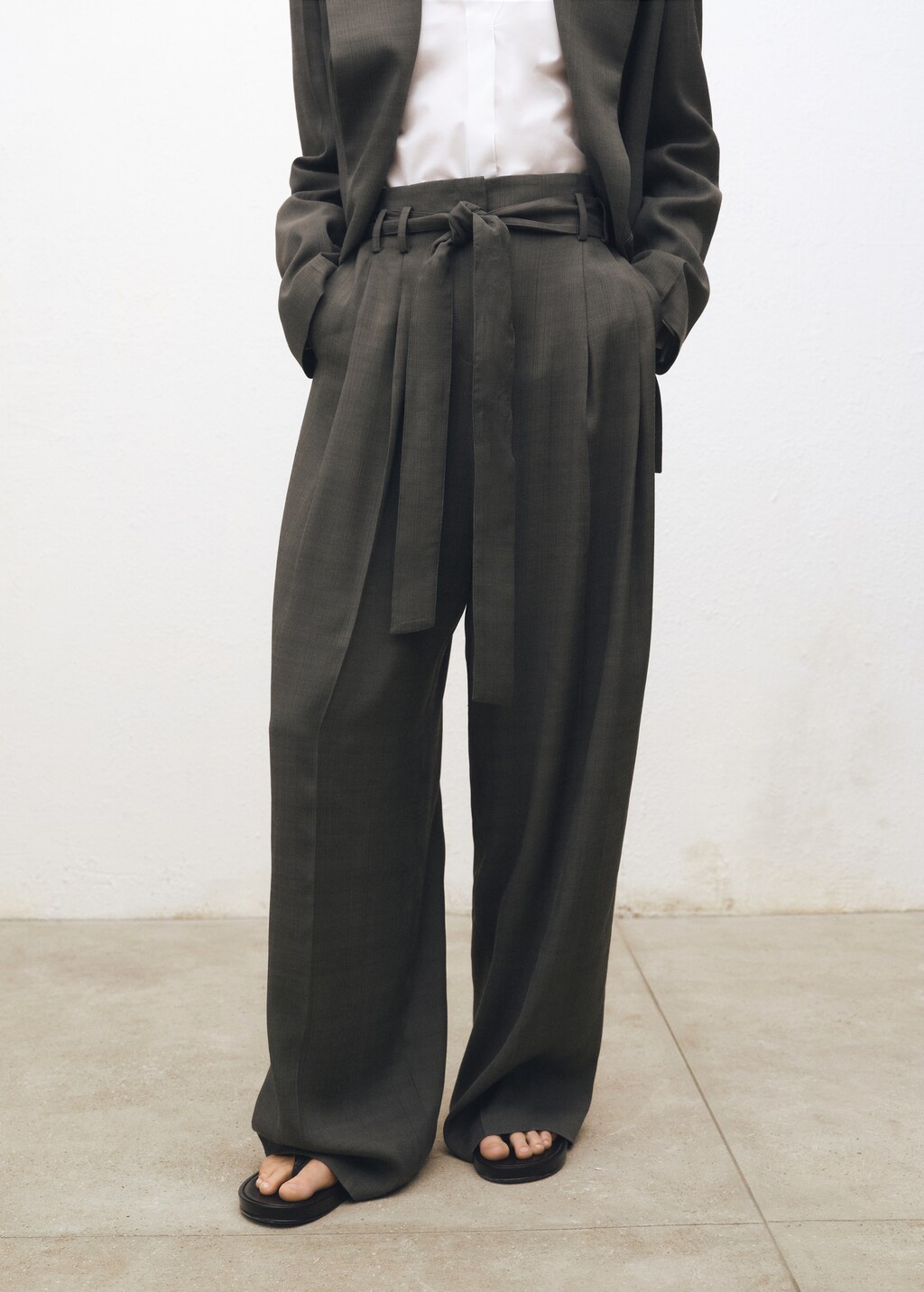 Suit trousers with belt clips - Khaki