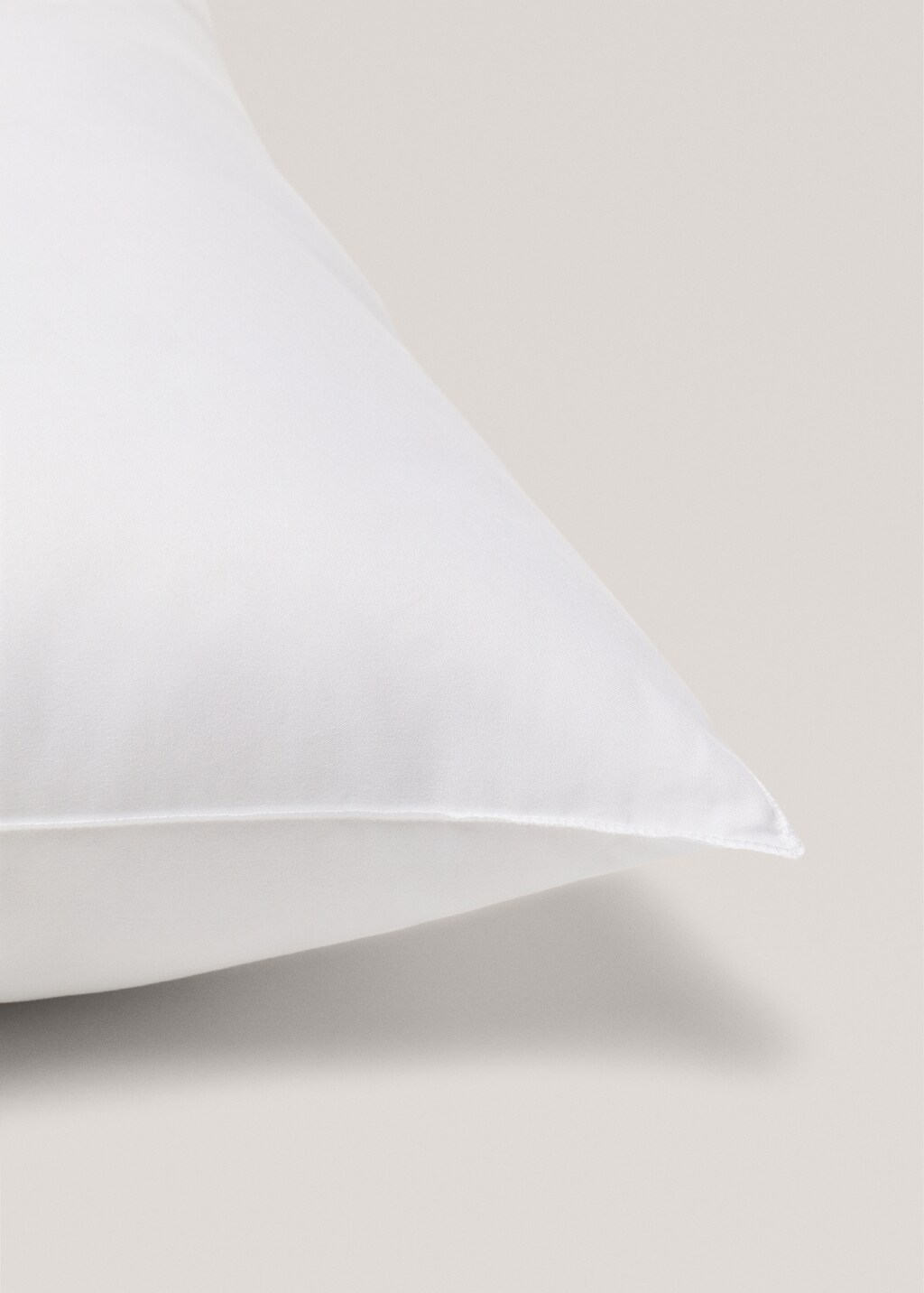 Fibre cushion filling 60x60cm - White