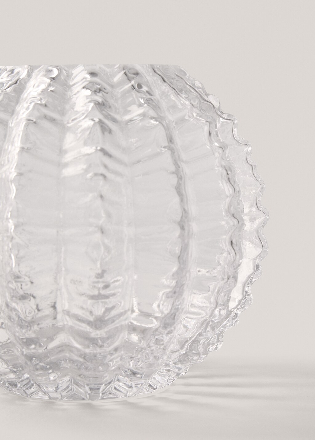 Textured round glass vase - Ice Grey