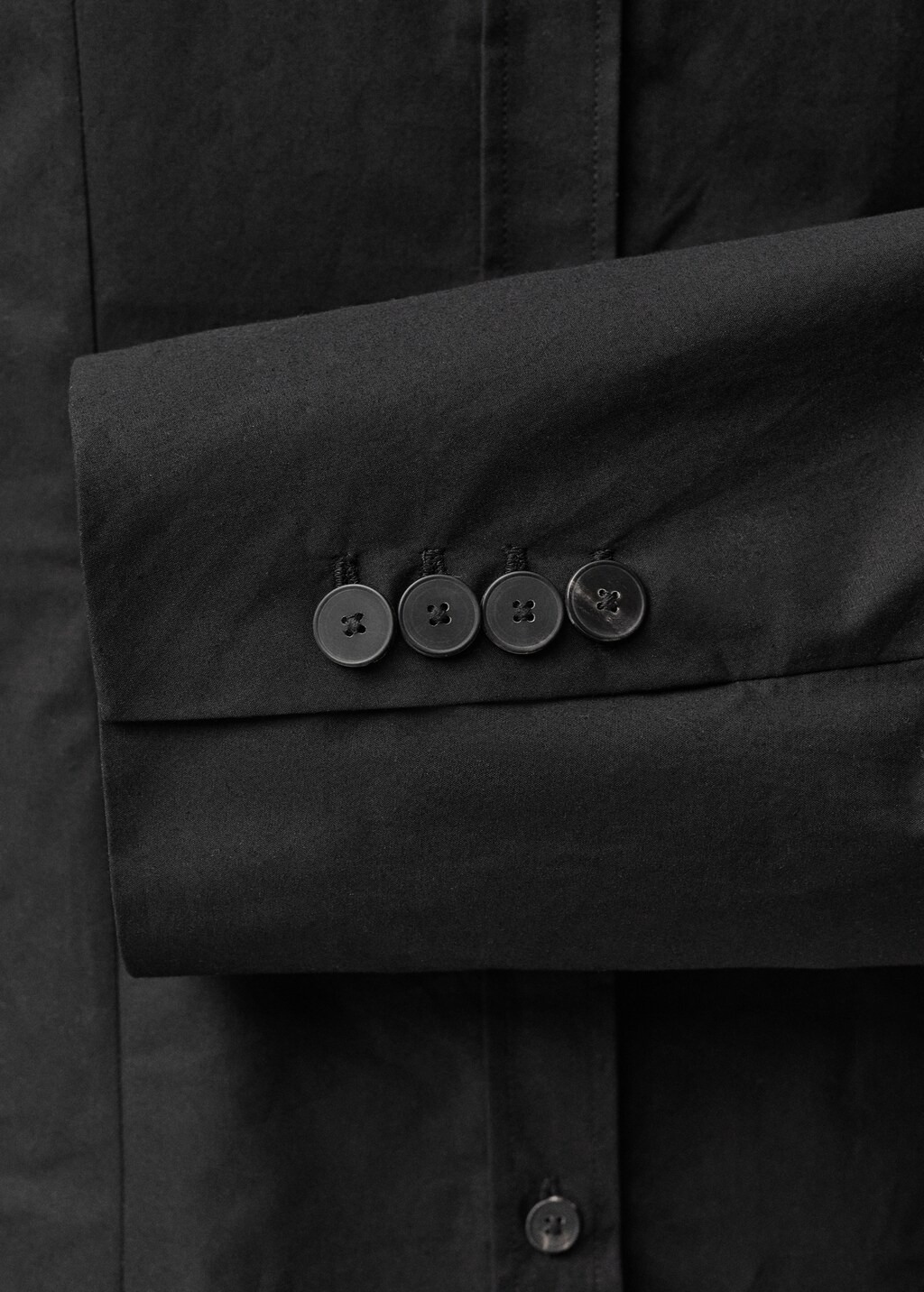 Fitted shirt with cuffless sleeves - Black