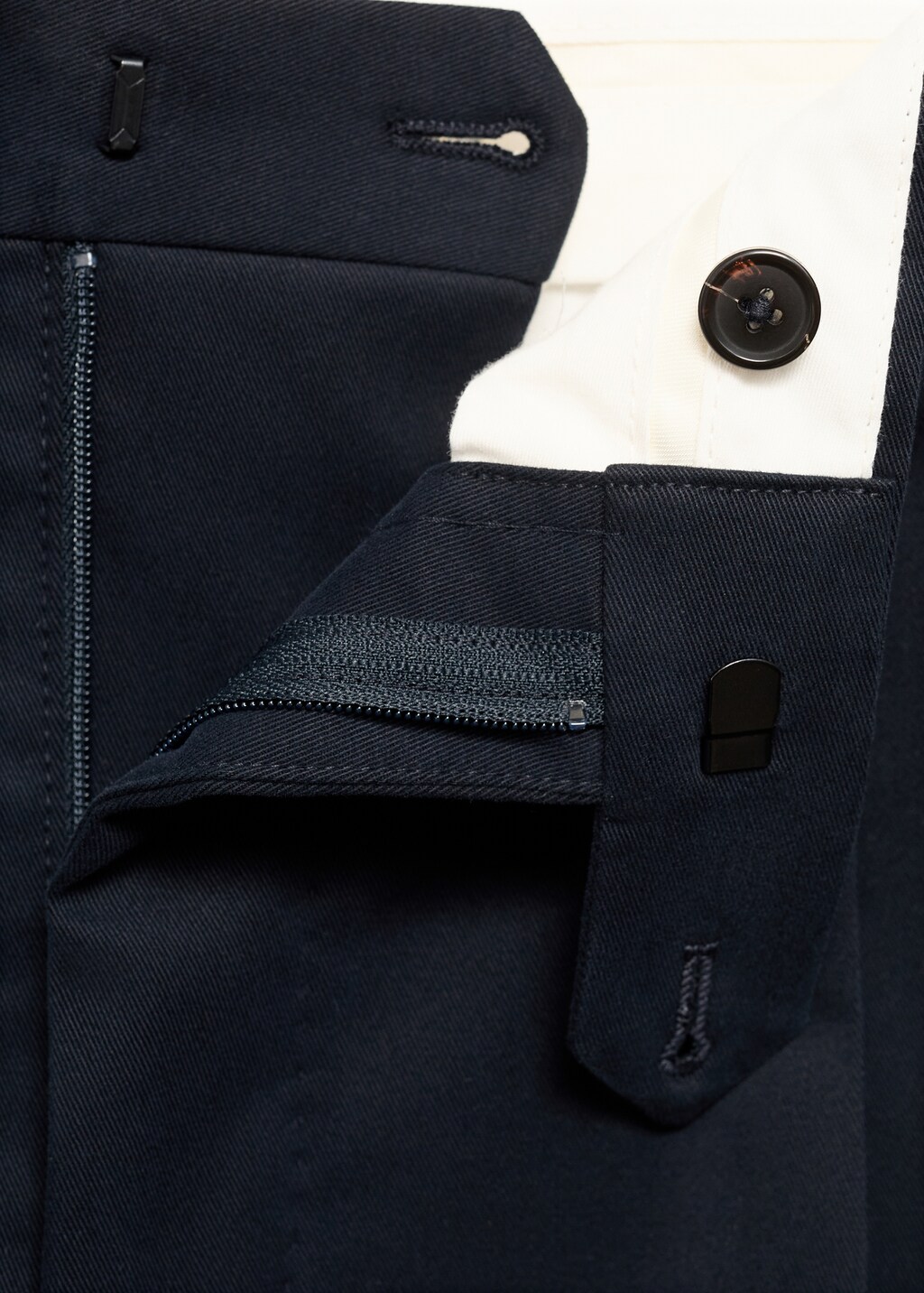 Cotton twill pleated trousers - Ecru