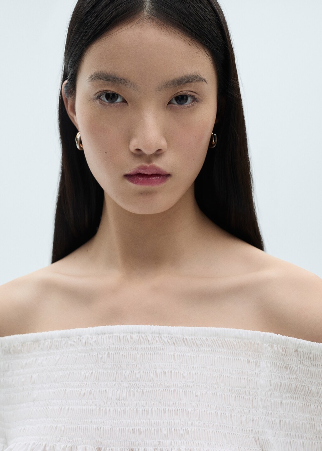 Gathered off-the-shoulder blouse - White