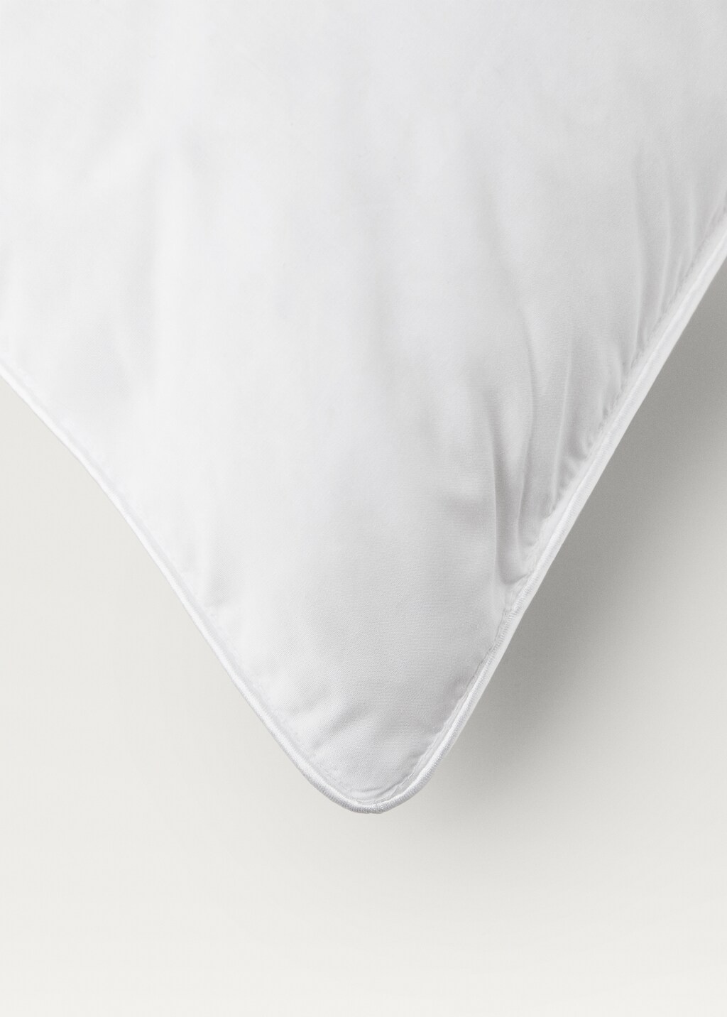 Feather and down pillow filling with 3 chambers, 40x90 cm - White