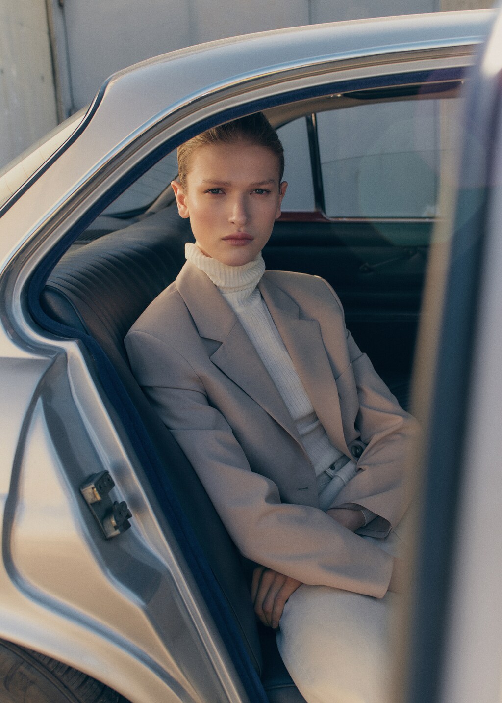 Structured straight-fit jacket - Beige