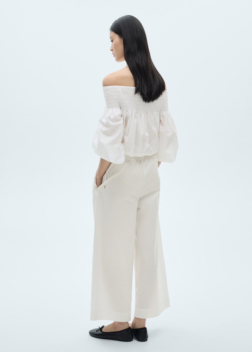 Gathered off-the-shoulder blouse - White