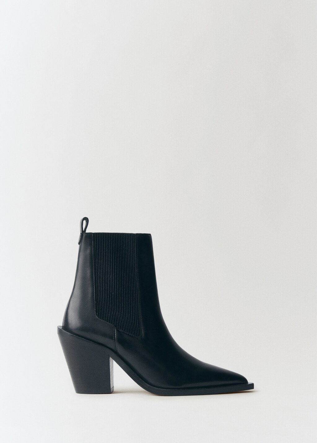 Leather pointed ankle boots - Black