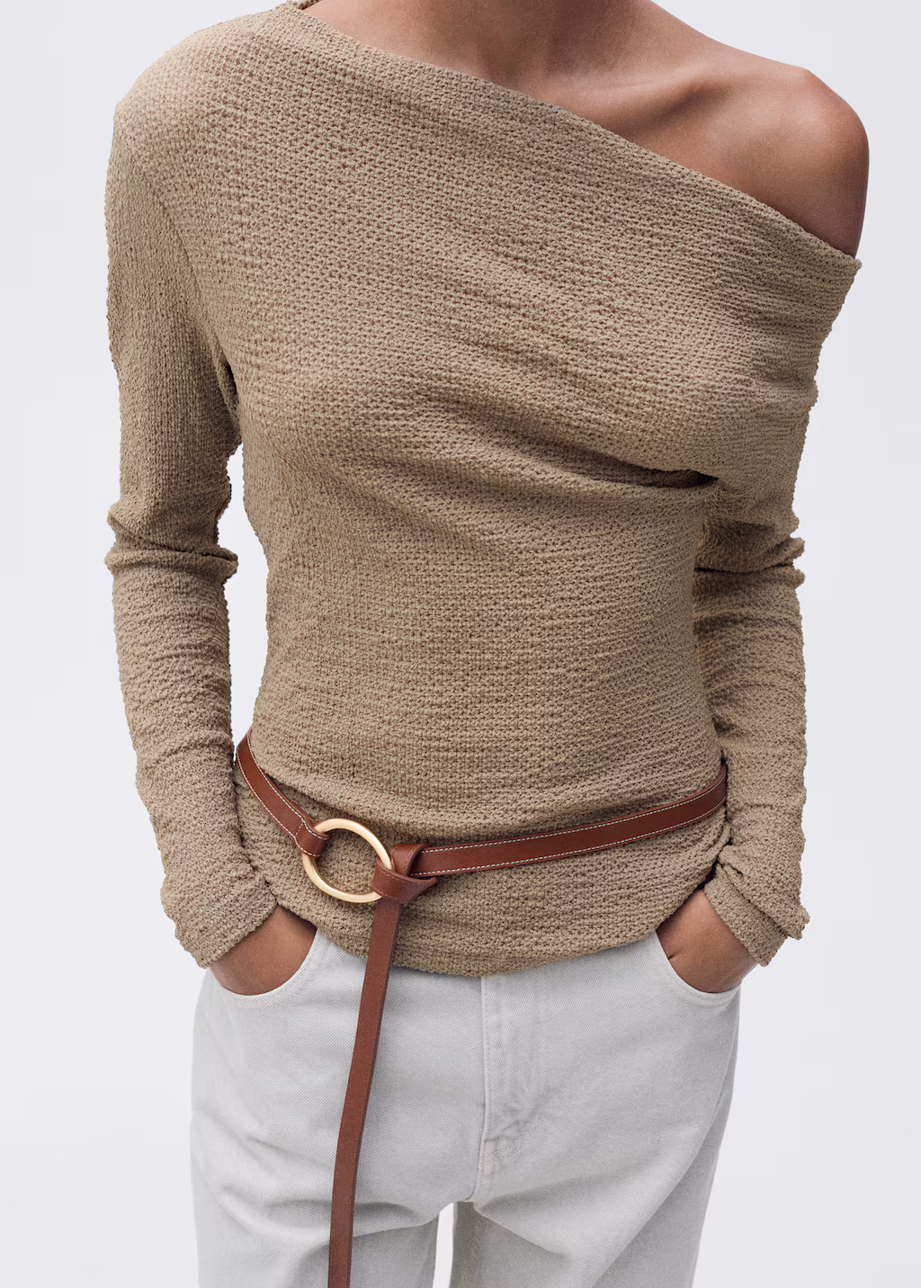 Textured asymmetrical neck t-shirt - Olive Green