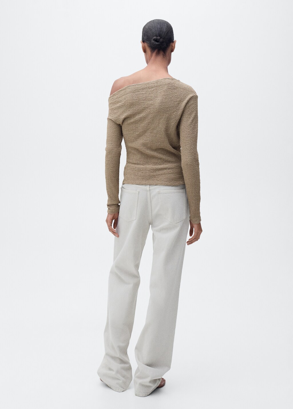 Textured asymmetrical neck t-shirt - Olive Green