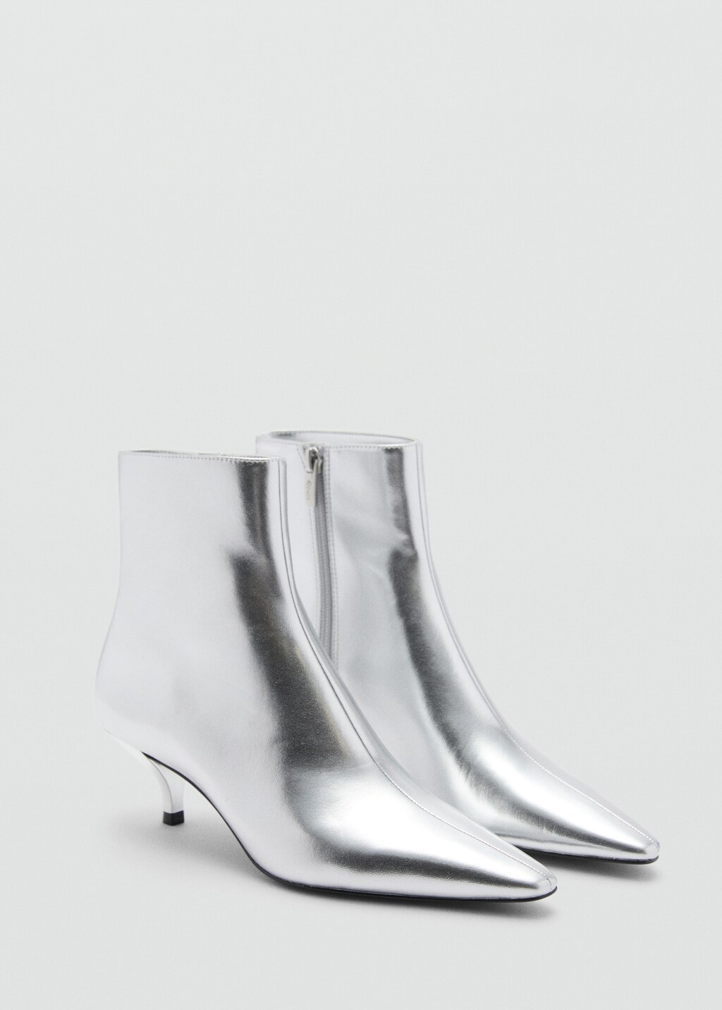 Metallic-effect pointed-toe boots - Silver