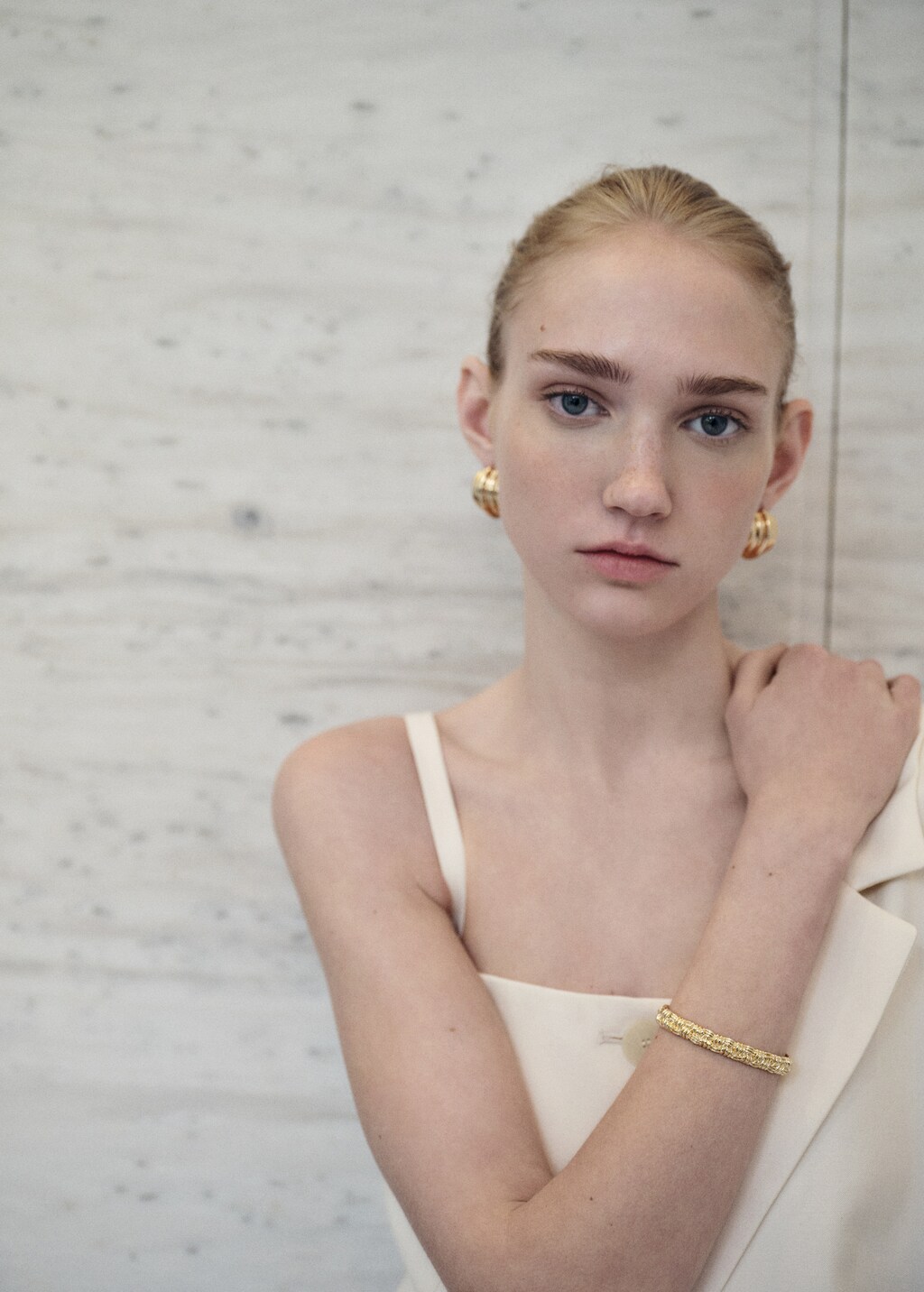 Rigid interlocking bracelet - Gold