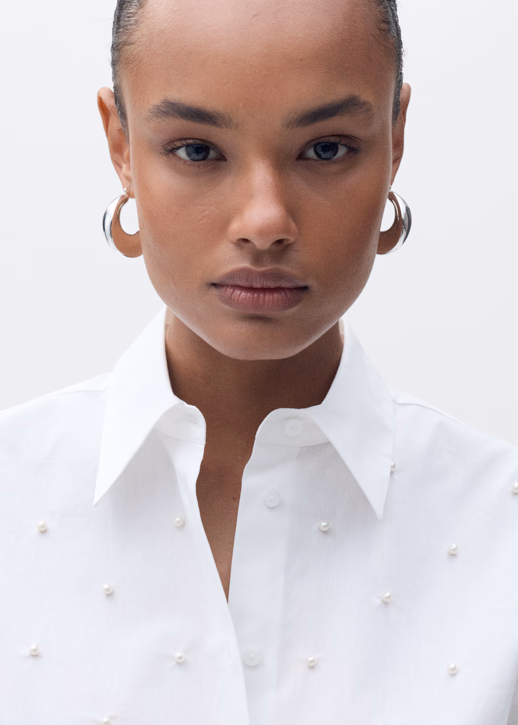 Cotton shirt with pearl detail - White