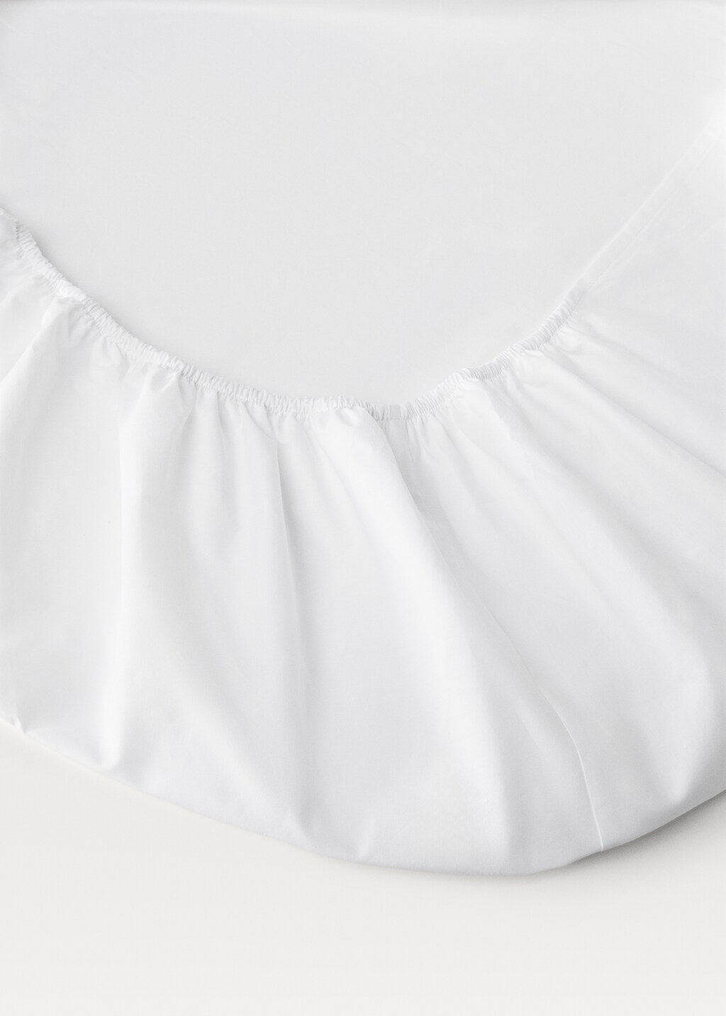 Fitted sheet cove - White