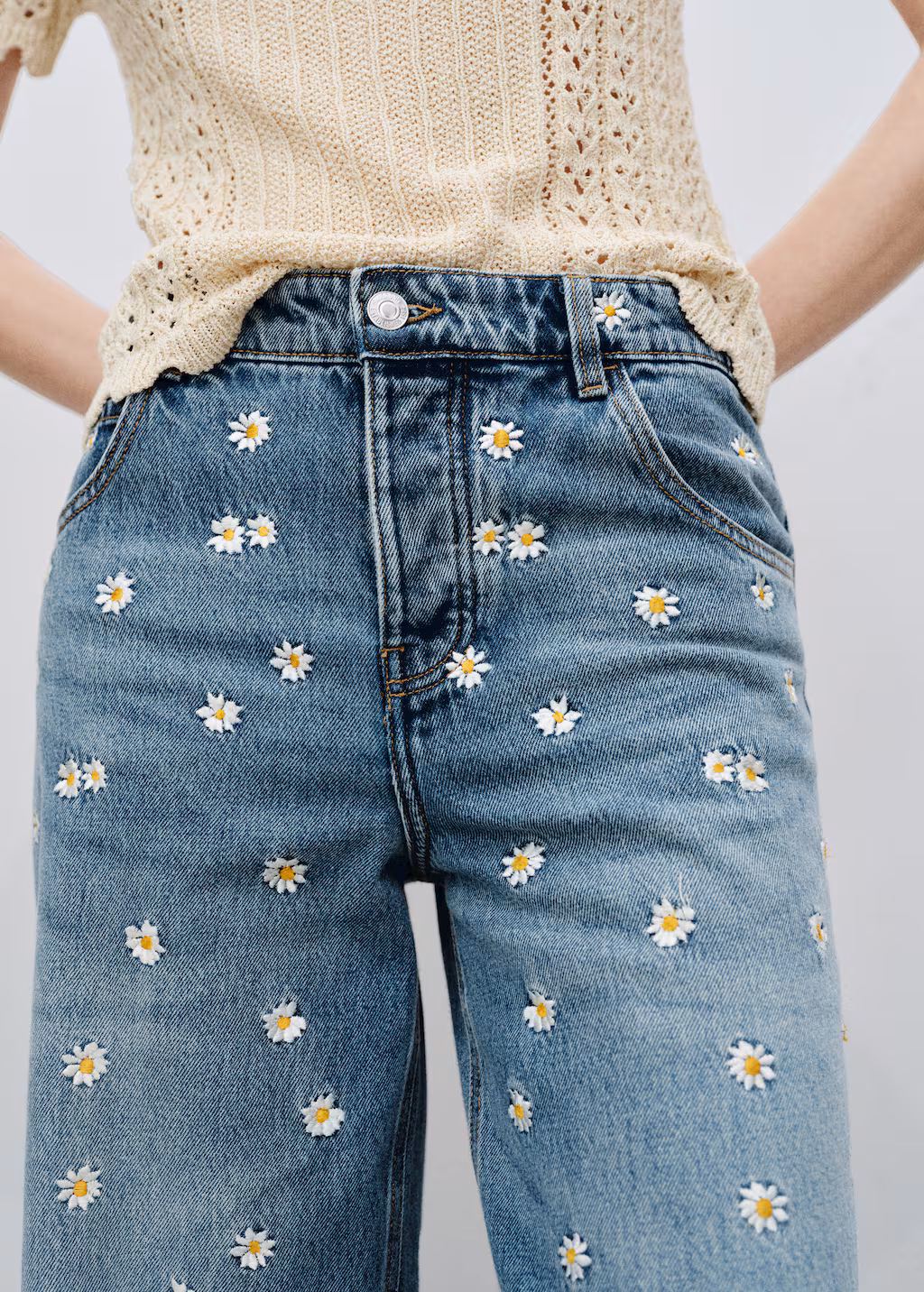 Flower-embroidered wideleg jeans - Medium Blue