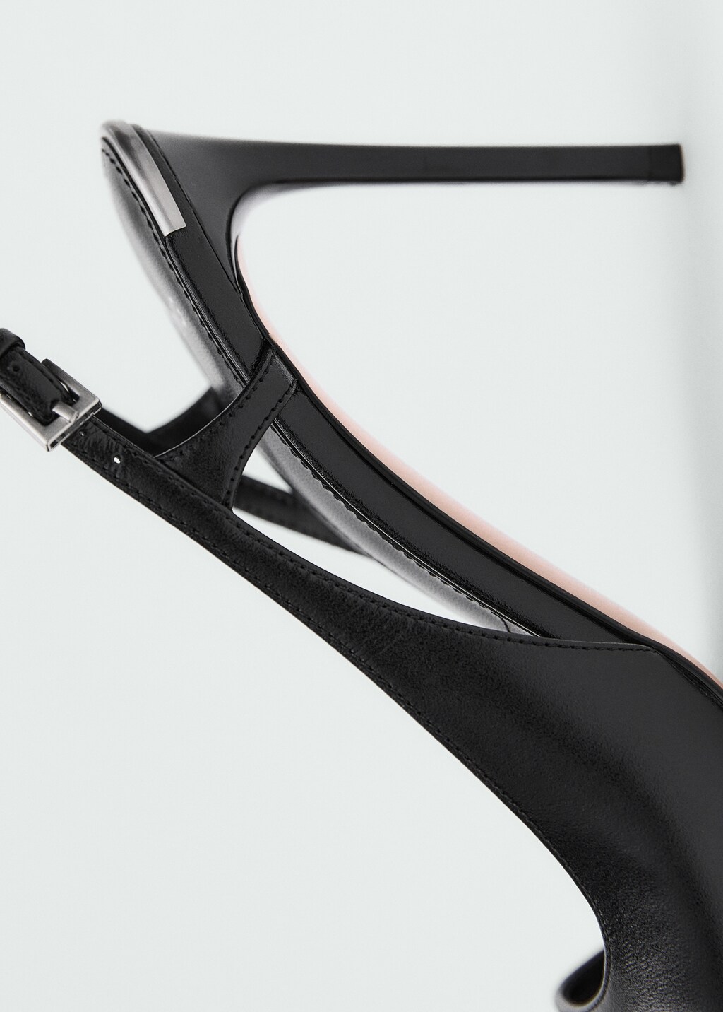 Leather sandals with asymmetrical heel - Black