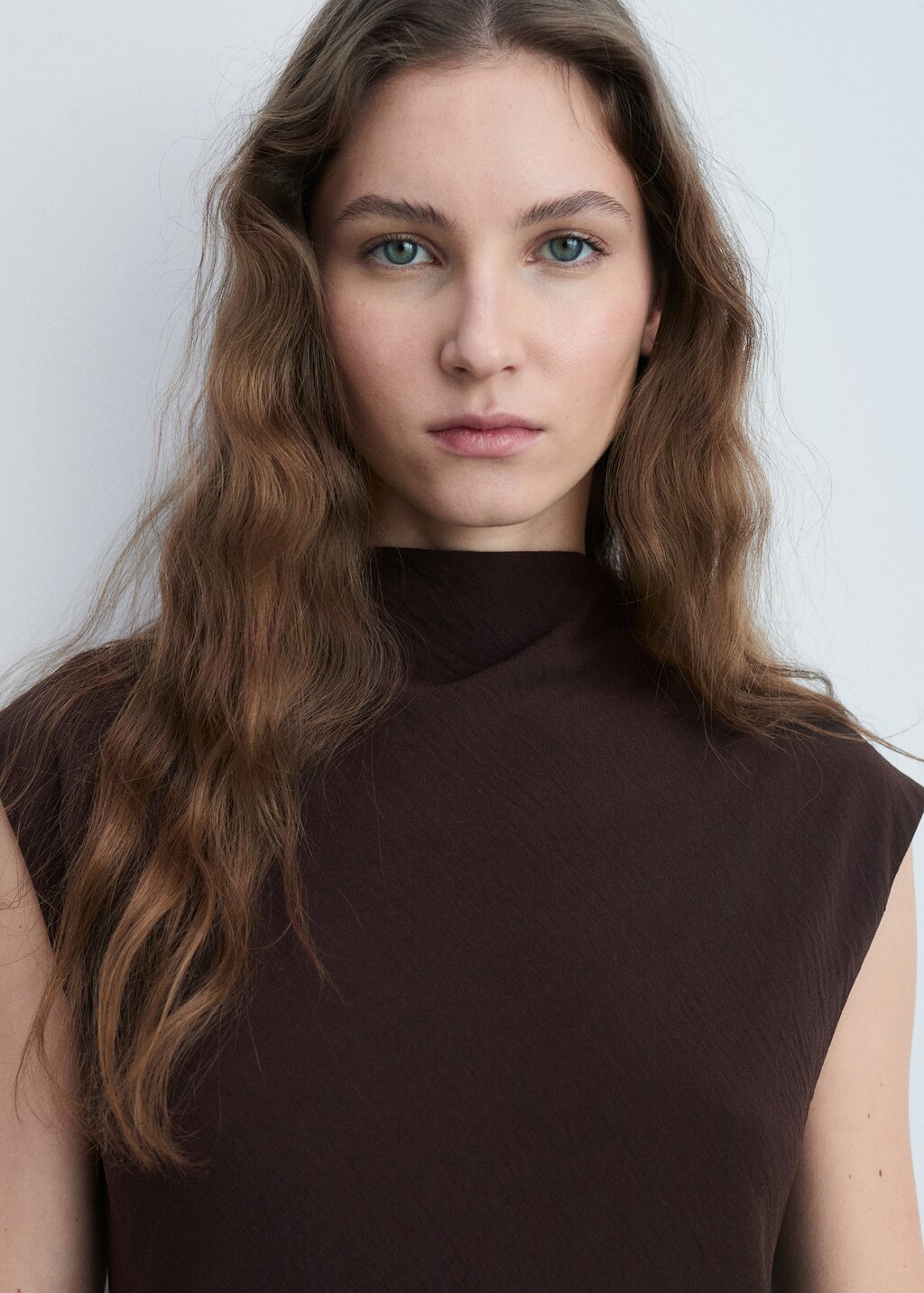 Textured asymmetrical dress - Brown