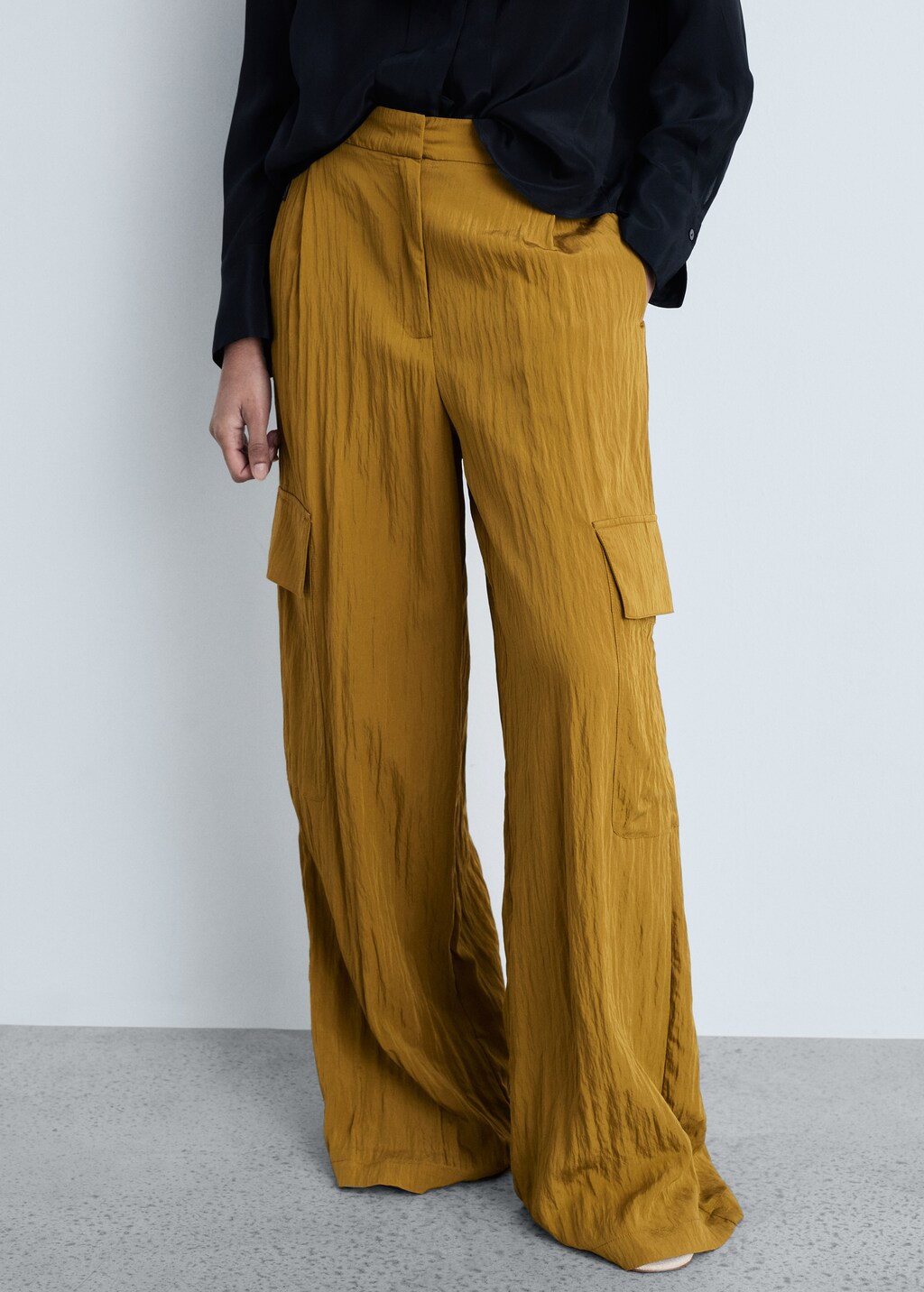 Textured cargo trousers - Sand