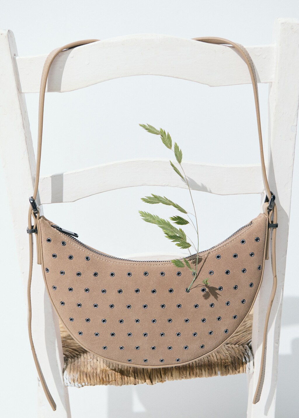 Oval leather bag - Light/Pastel Brown