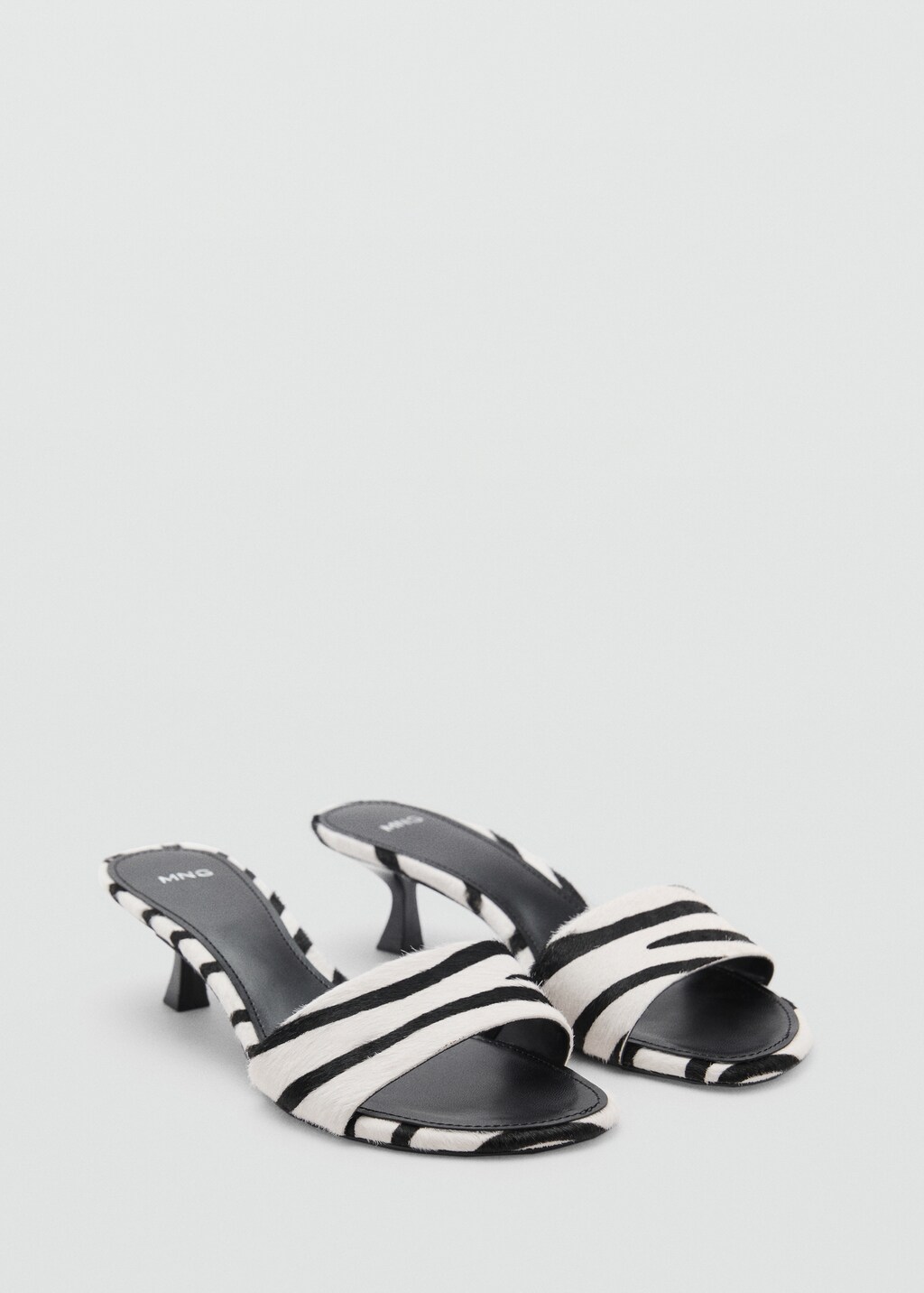 Zebra-print fur sandals - White