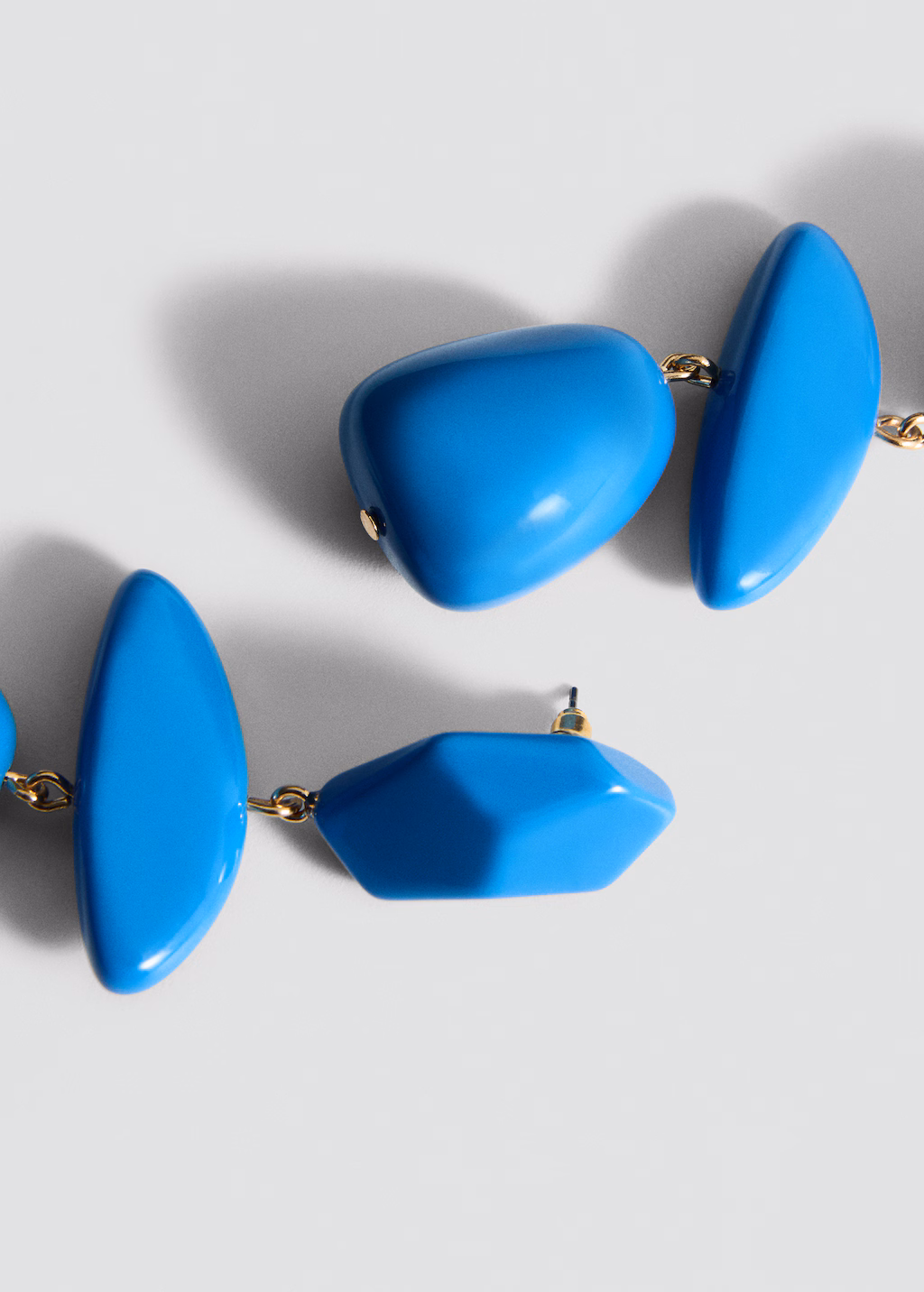 Resin hanging bead earrings - Blue