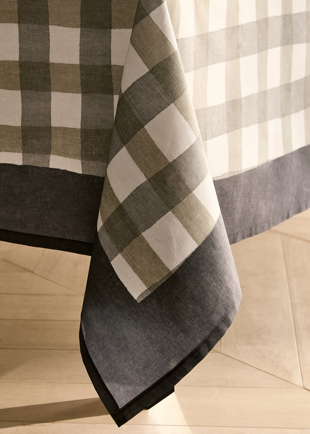 Cotton check-print tablecloth for 2 to 4 diners - Medium Brown
