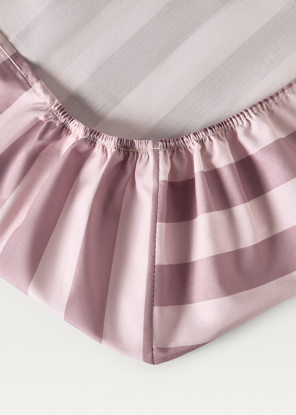 Cotton percale thick-striped bottom sheet for cot - Pink