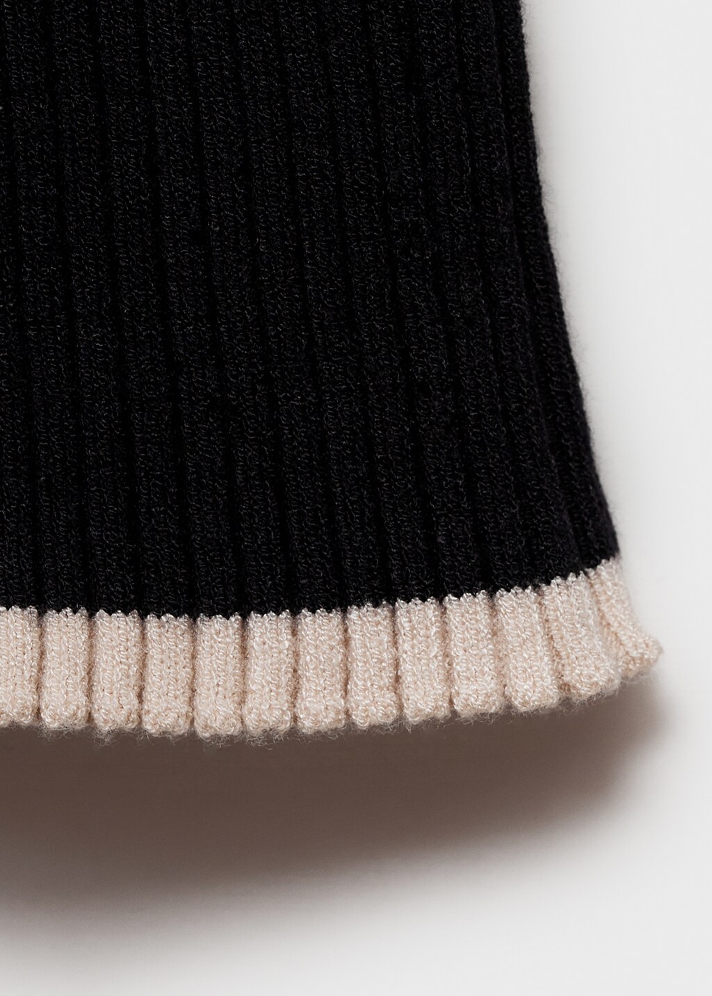 Contrast ribbed knit dress - Black