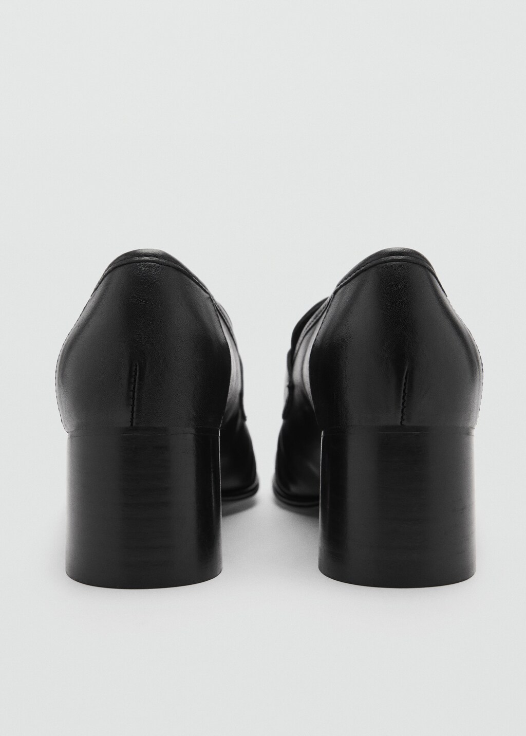 Heeled leather loafers with pleat detail - Black