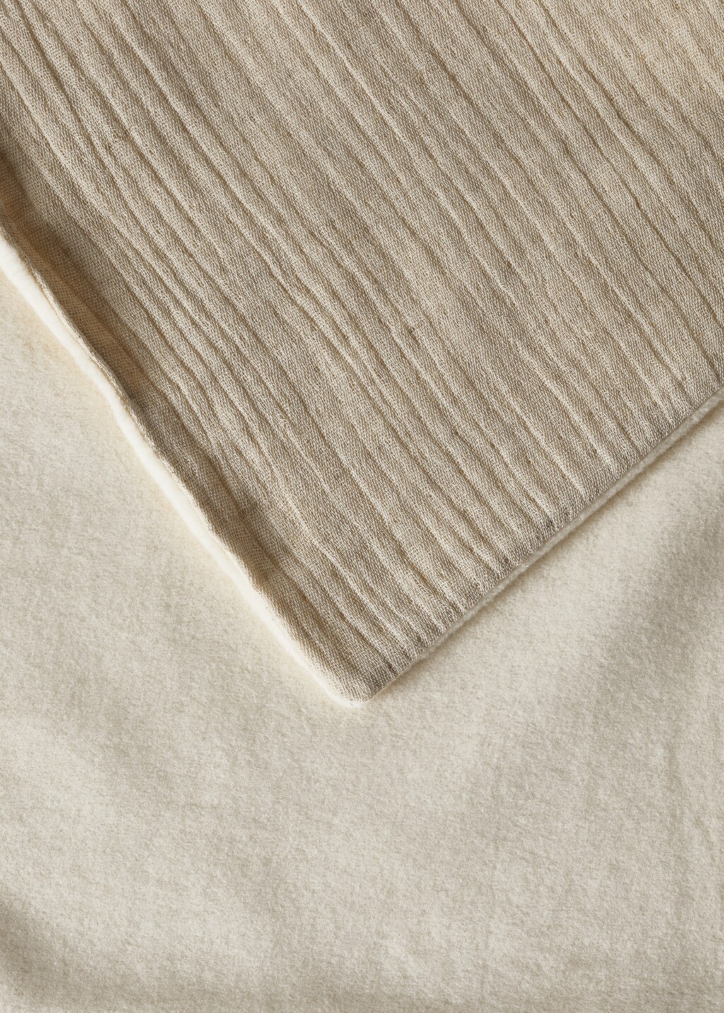 Soft reversible children's blanket - Sand