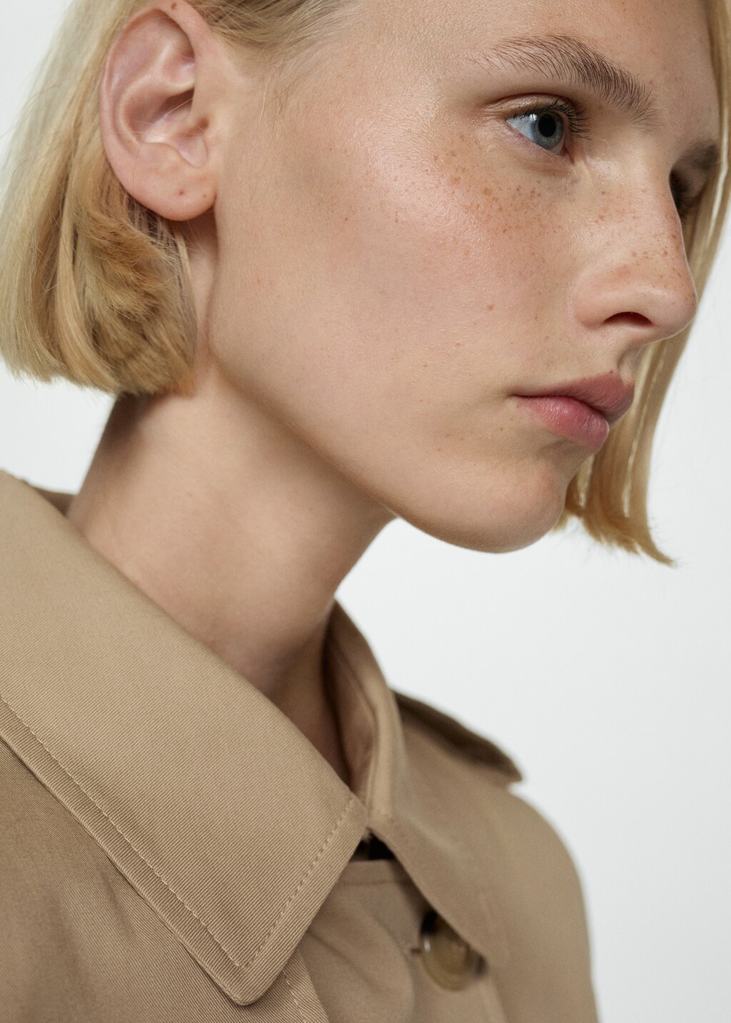 Classic trench coat with belt - Black