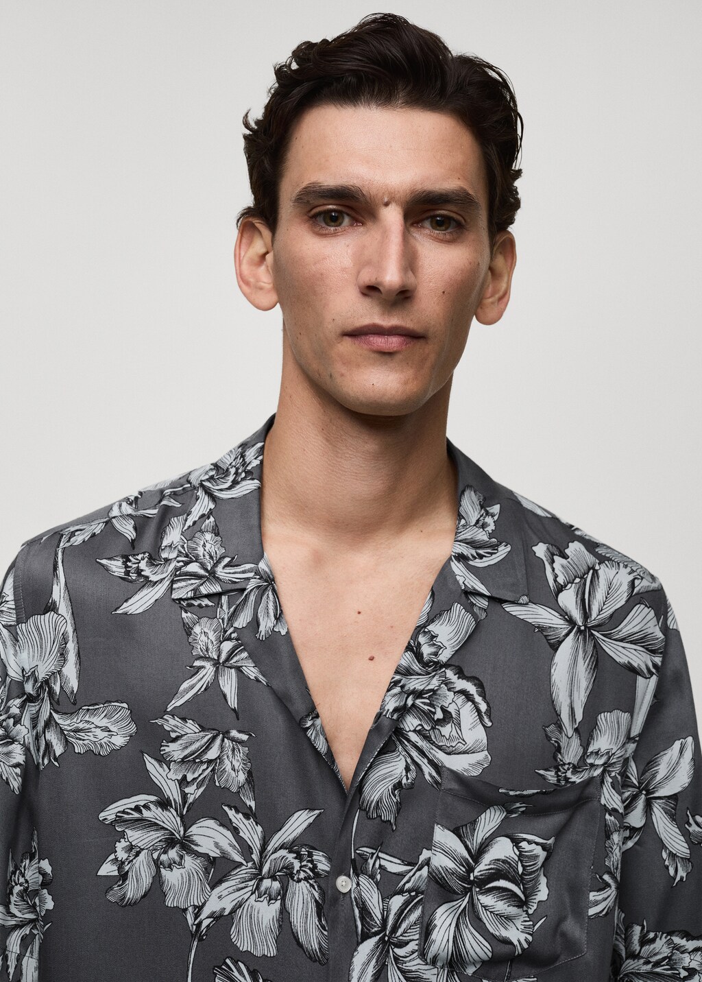 Regular-fit Hawaiian-print shirt - Charcoal