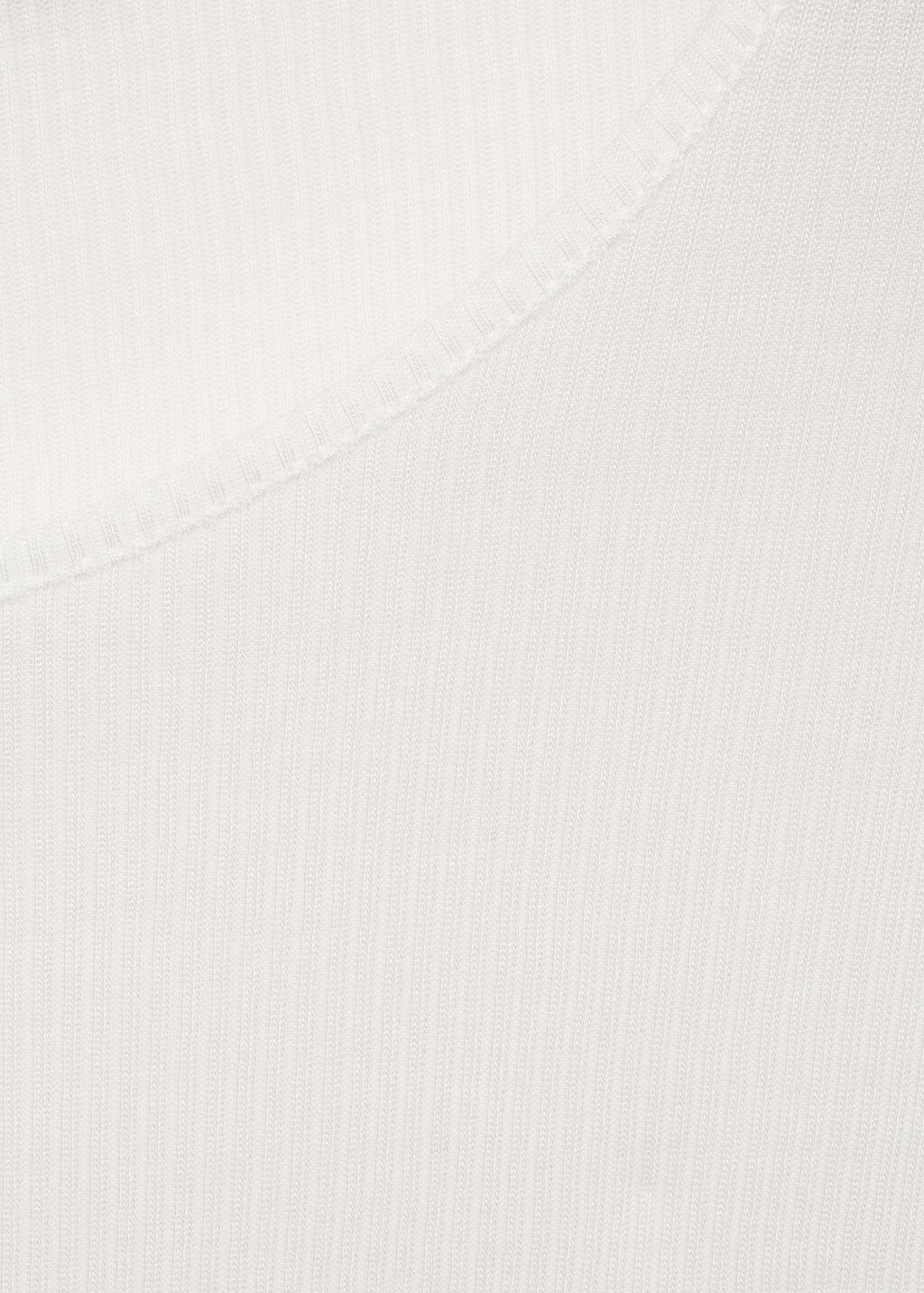 Fine ribbed knit top - White