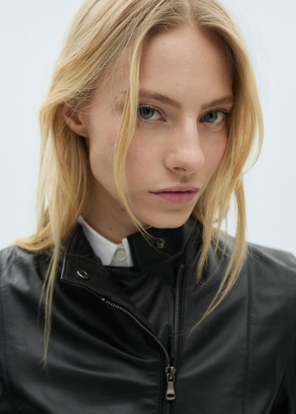 Fitted leather jacket with zip - Black