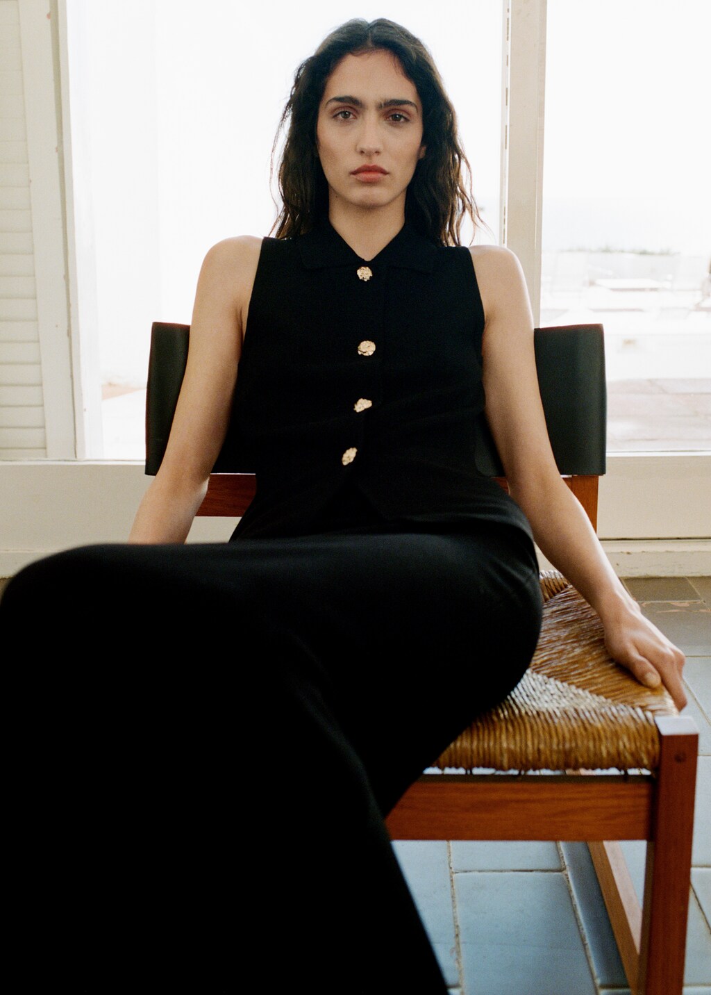 Knitted waistcoat with jewel buttons - Black