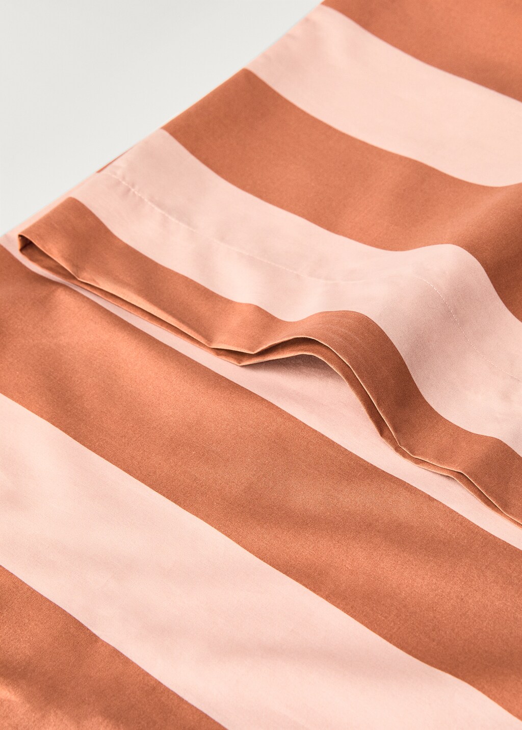 Cotton percale striped pillowcase, 45x110 cm - Green